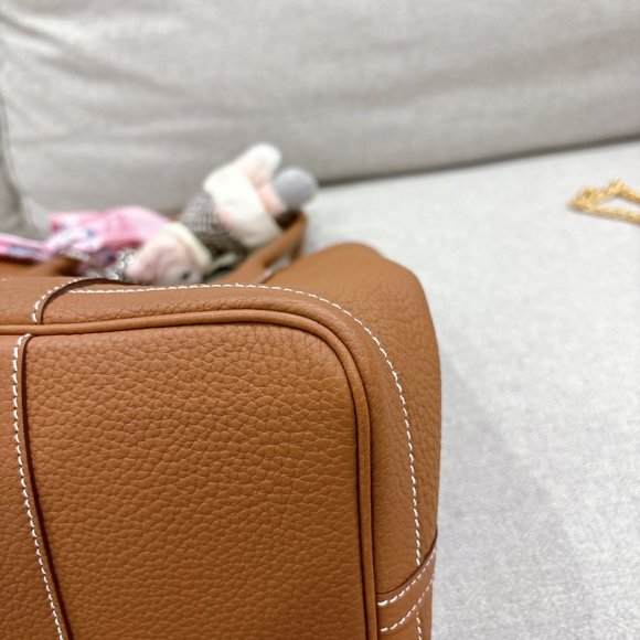 99% NEW GARDEN PARTY 36, GOLD LEATHER, PICS UPDATED! - Picture 8 of 14